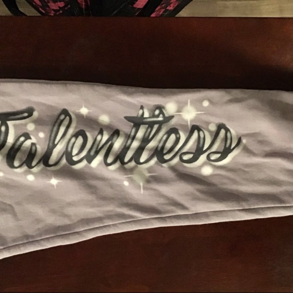 TALENTLESS SIZE MED AIRBRUSHED JOGGERS/SWEATPANTS NWOT - Picture 2 of 8